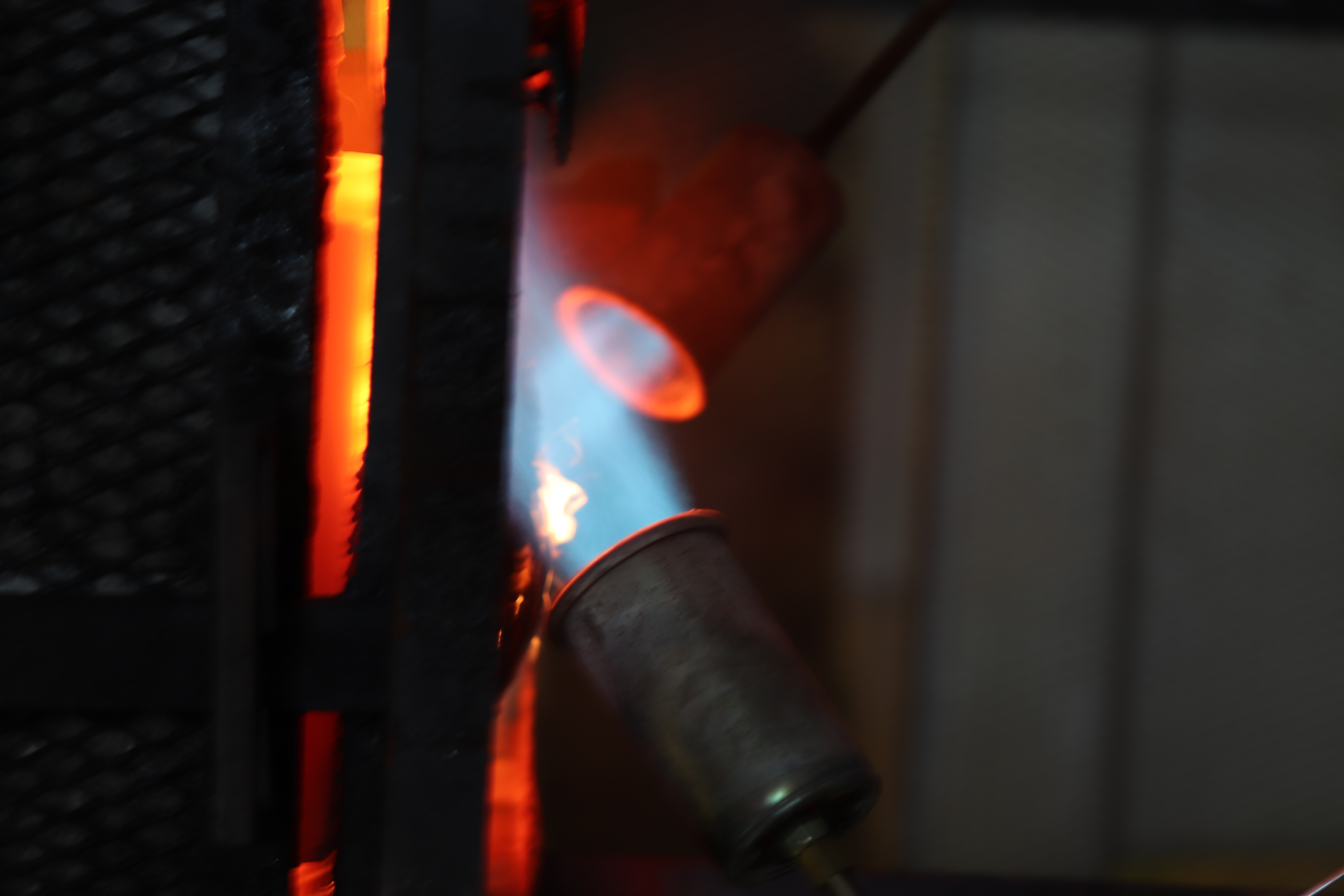 Toberas. Proceso de descere en fundición de bronce en la técnica de la cascarilla cerámica. Fotografía realizada por Juan Manuel Gutiérrez Gallardo durante uno de los cursos de dibujo y escultura a los que ha asistido como alumno en Priego de Córdoba.